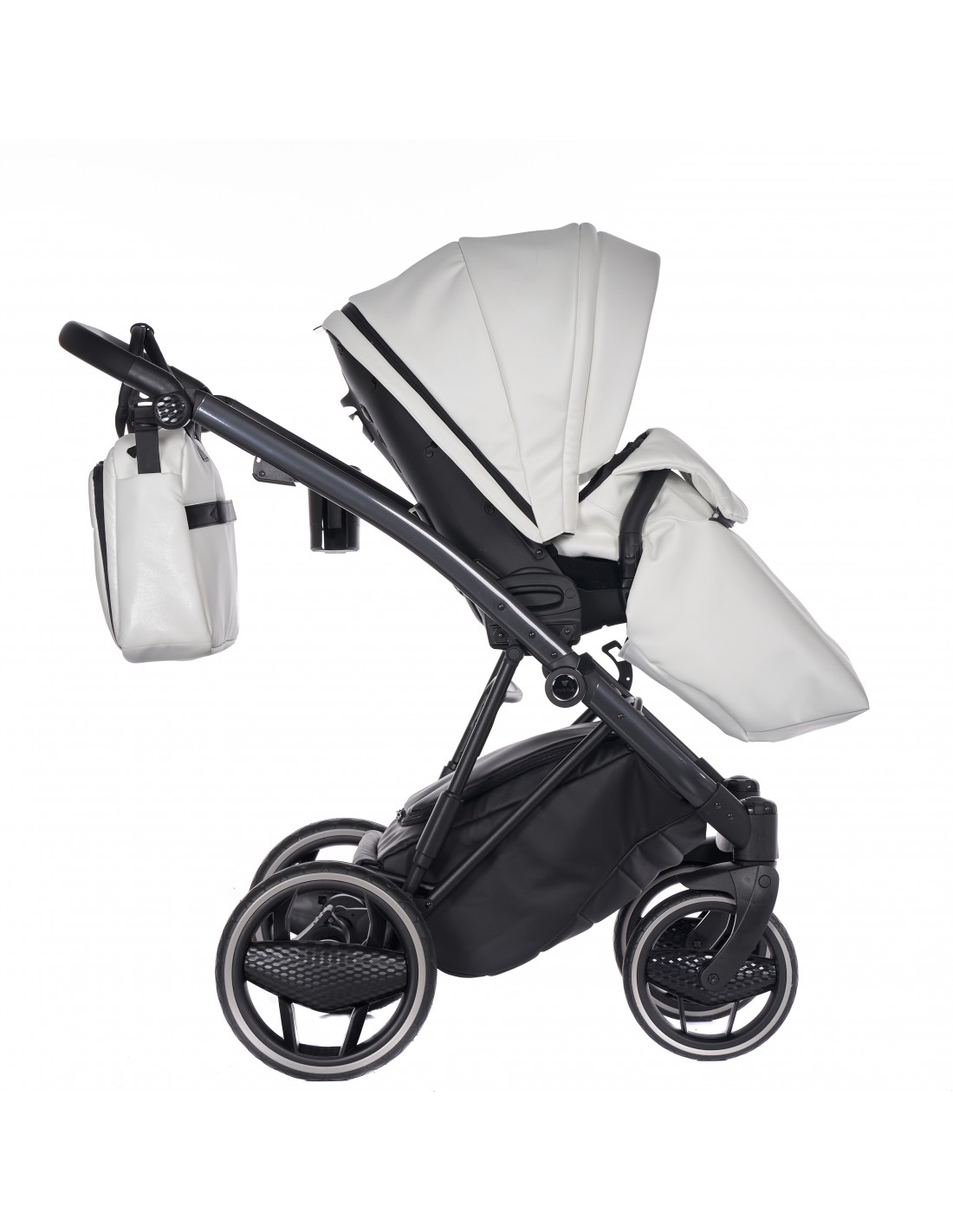 invictus stroller